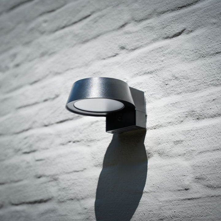 Solar wandlamp met bewegingssensor – 400 lumen, IP44