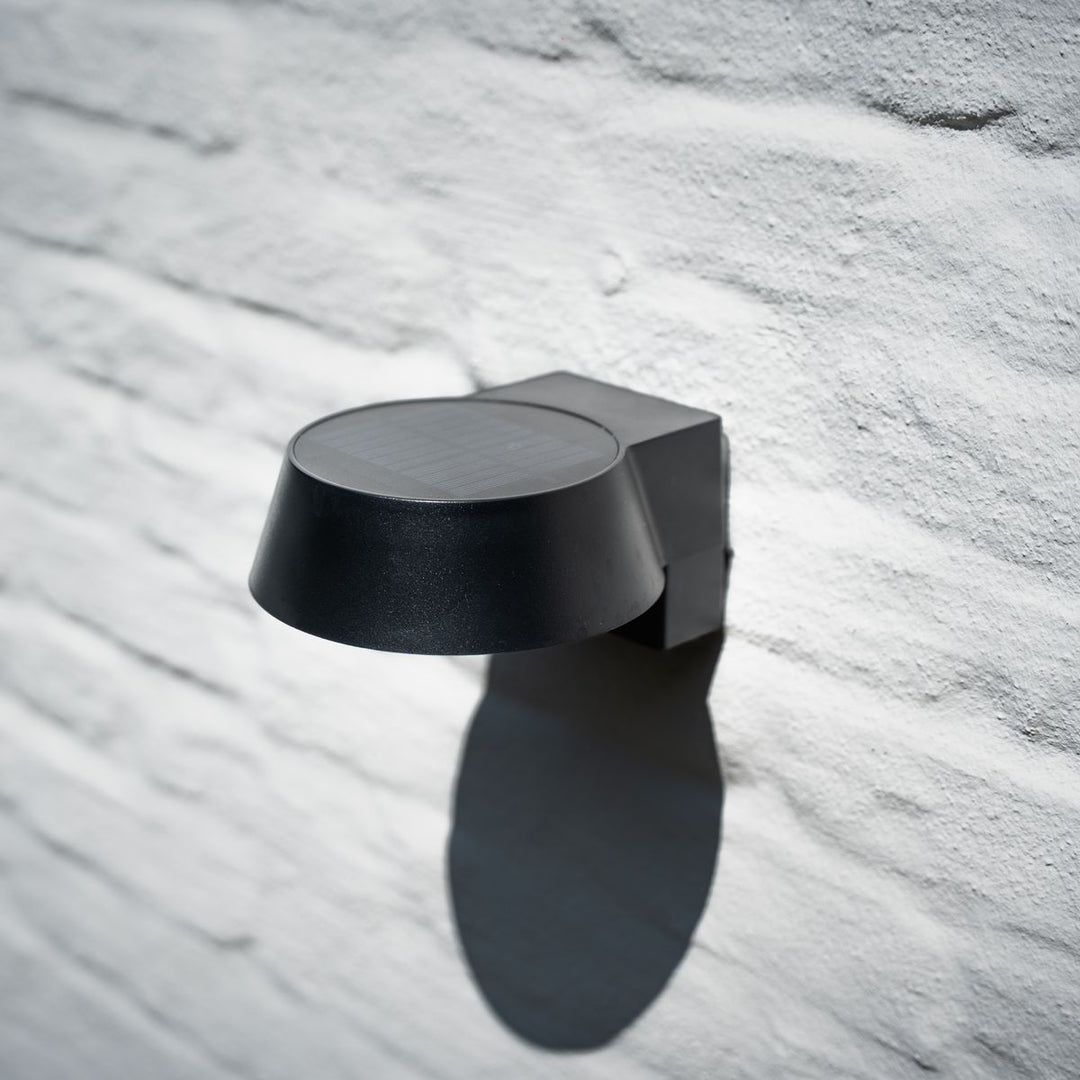 Solar wandlamp met bewegingssensor – 400 lumen, IP44