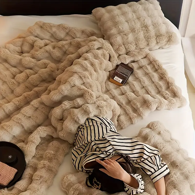Plaid van imitatiekonijnenbont – twee maten